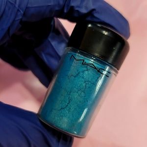 MAC Partylicious pigment